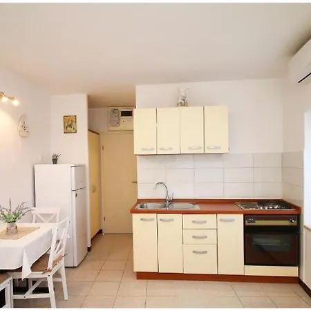 Guest house Karmela Primosten