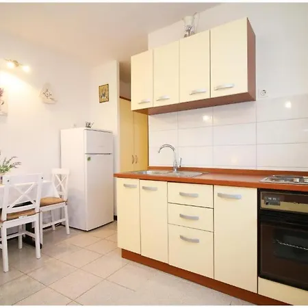 Guest house Karmela