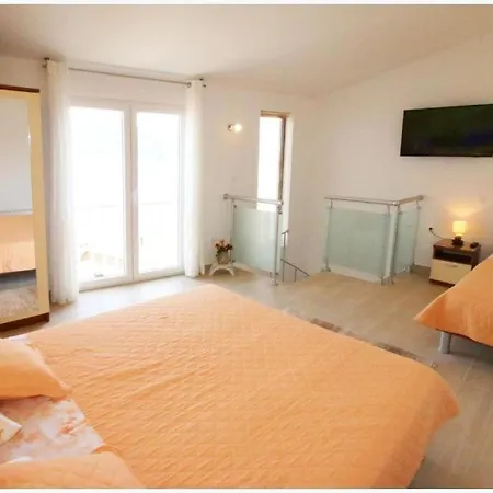 Karmela 3* Primošten