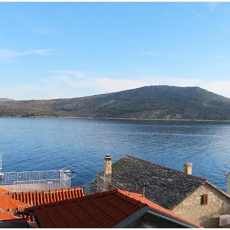 Karmela 3* Primošten