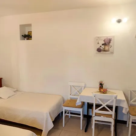 Gasthuis Karmela 3*