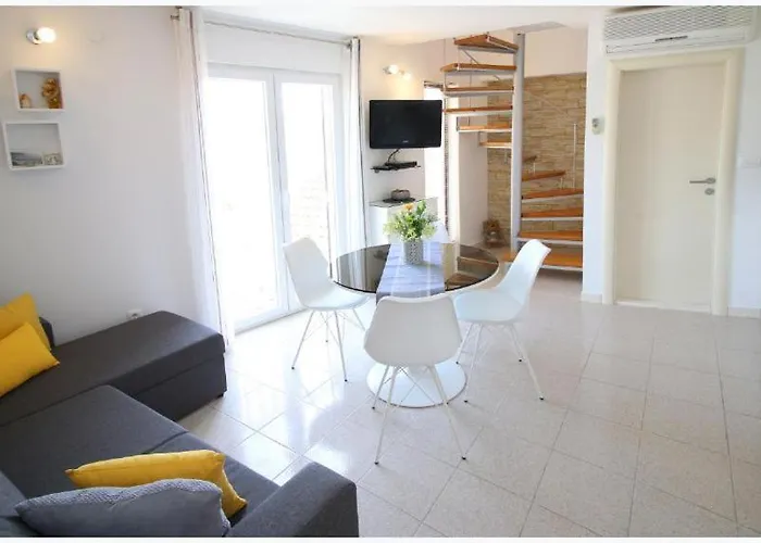 Karmela Pensión Primošten